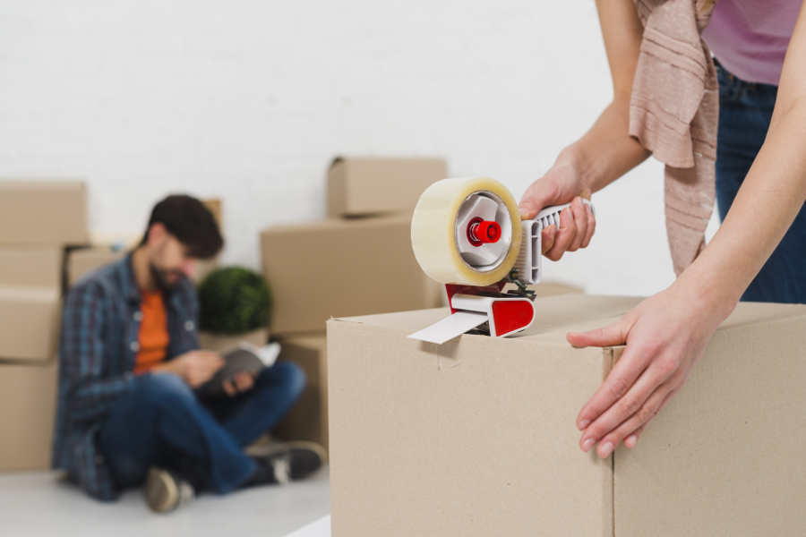 MOVERS & PACKERS IN DUBAI